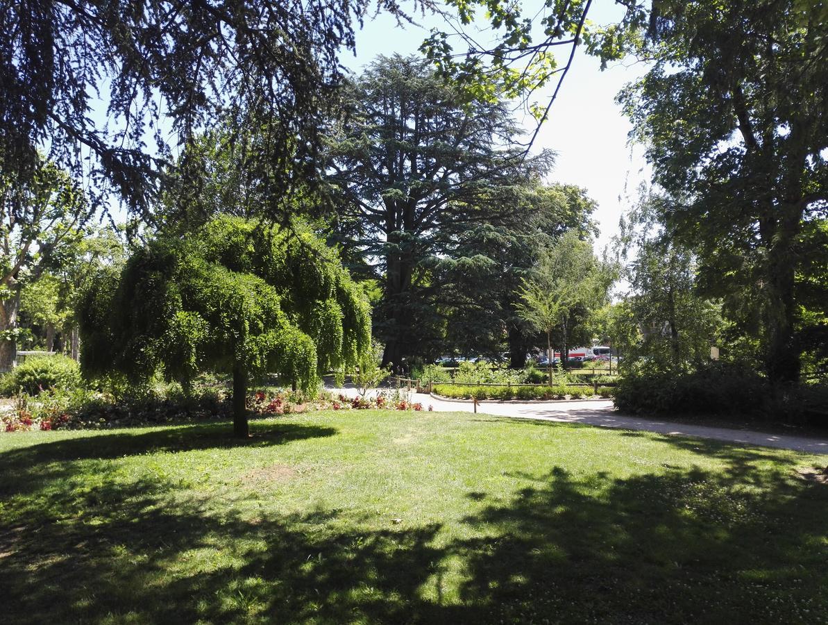 Hotel Du Square Riom Εξωτερικό φωτογραφία